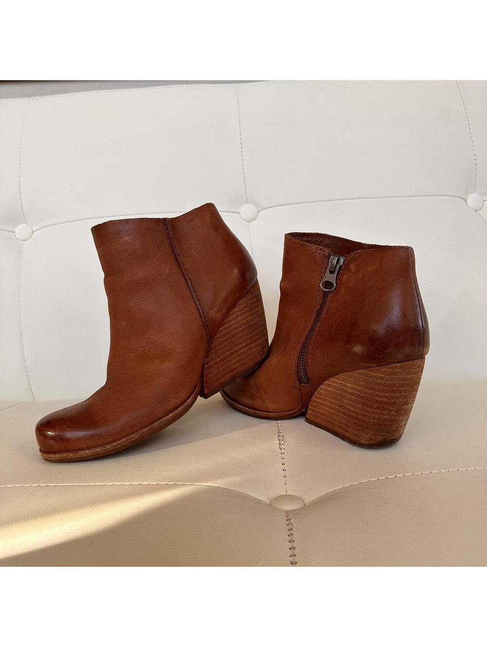 Kork-Ease Brown Leather Ankle Boots with Stacked Heel Size 6M